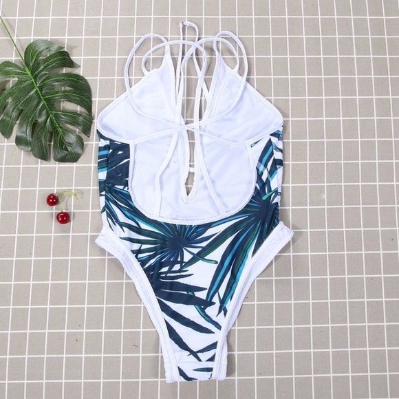 Strappy Monokini - Picture 3 of 4